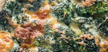 Špaldový quiche se sójovým krémem a brokolicí